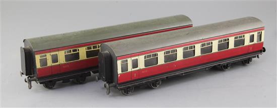 A pair of Bassett-Lowke BR 1st Class coaches, nos.9272 and 9272 in blood and custard